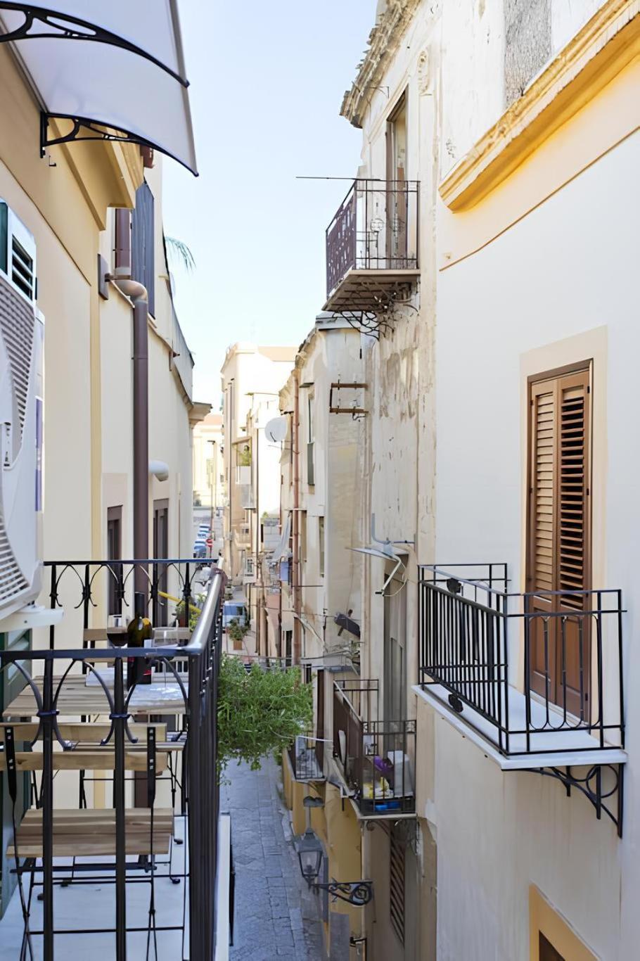 Downtown Maqueda Apartment Palermo Luaran gambar