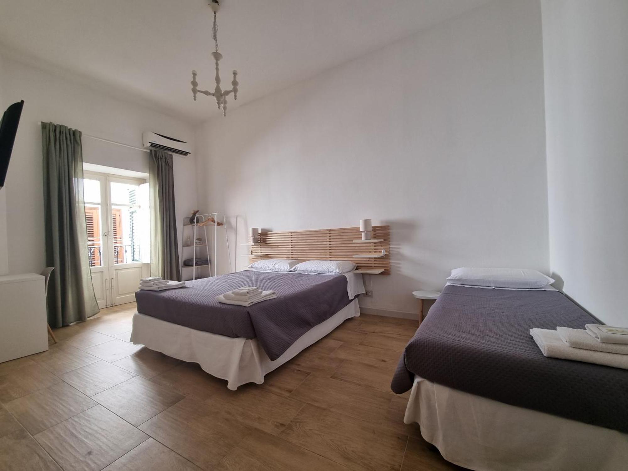 Downtown Maqueda Apartment Palermo Luaran gambar
